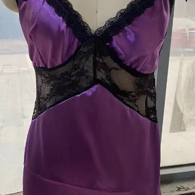 Lace Low-Neck Slip Nightdress