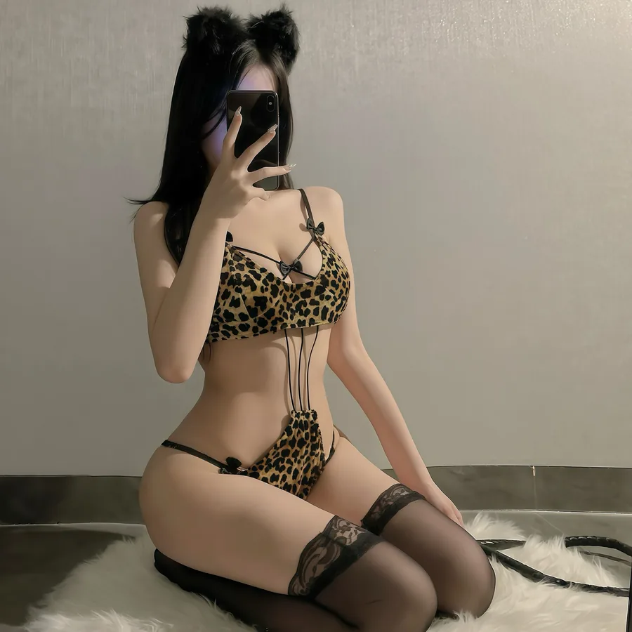 Conjunto de Lingerie com Alças e Estampa de Leopardo