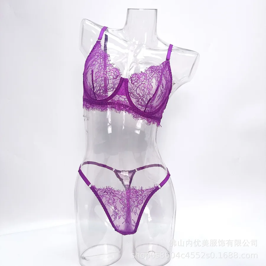 Set corsetto senza spalline con finiture in pizzo