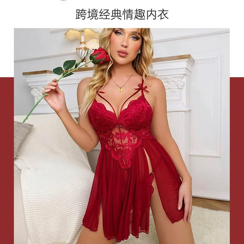 Camicia da notte con spalline in pizzo e inserti in mesh con spacco