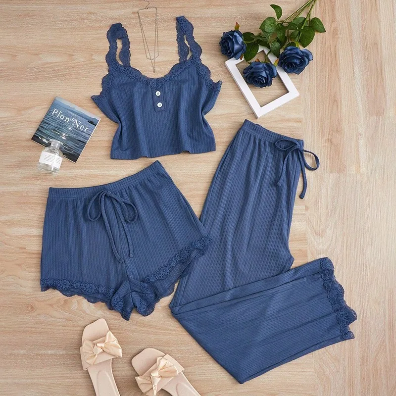 Pyjamaset met topje en broek met kanten afwerking