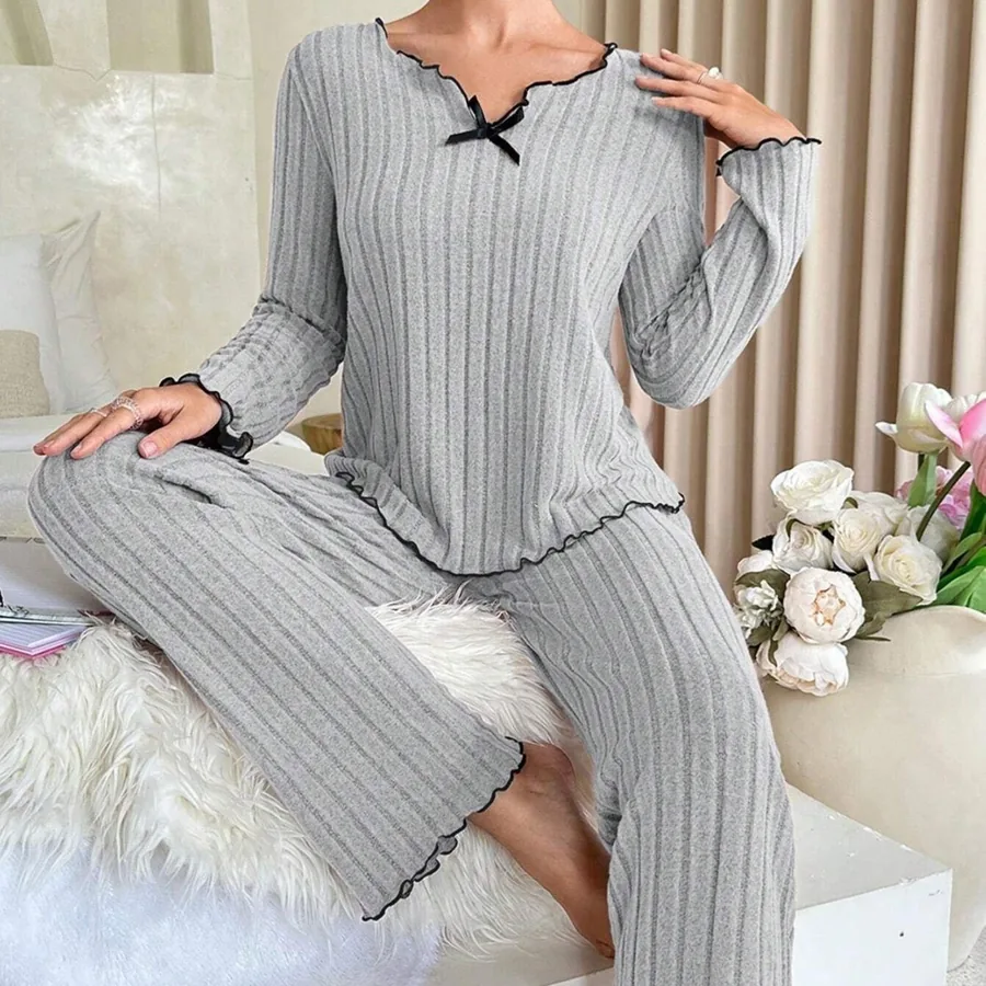Conjunto de Pijama Canelado com Acabamento Contrastante