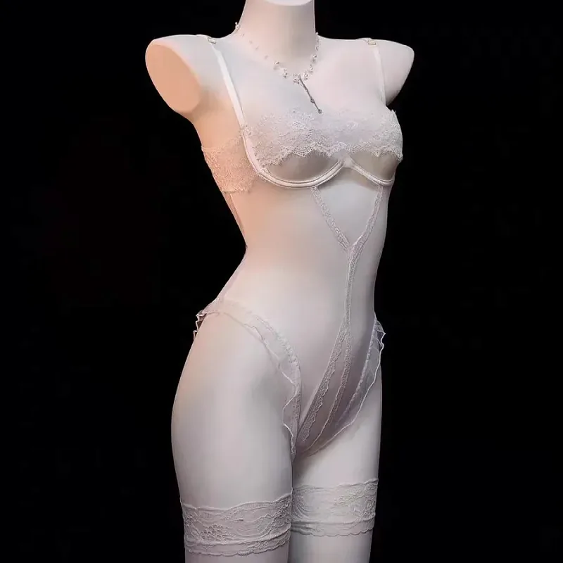 Transparante mesh body met kant en strik