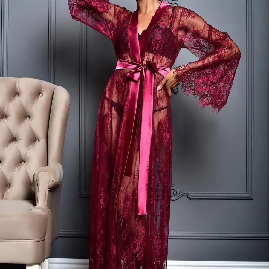 Ensemble long peignoir en maille transparente
