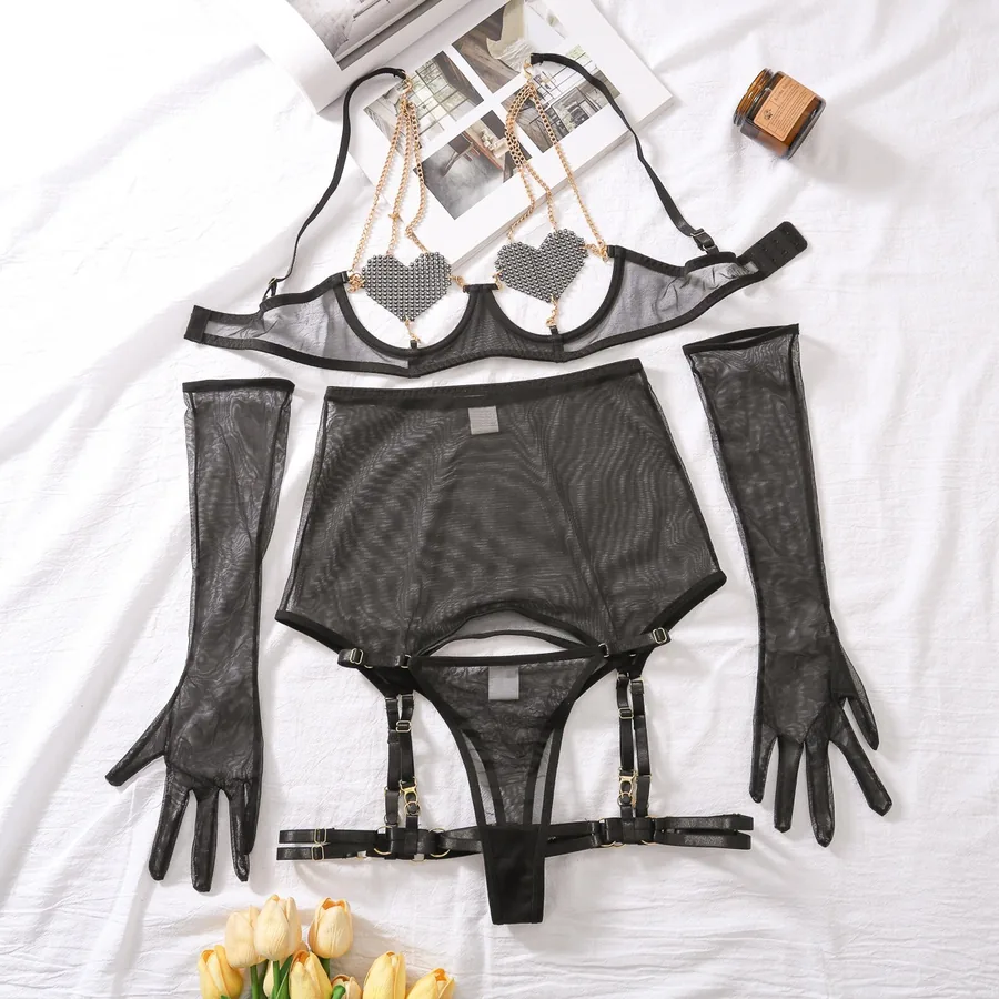 Set body in rete con catena a cuore