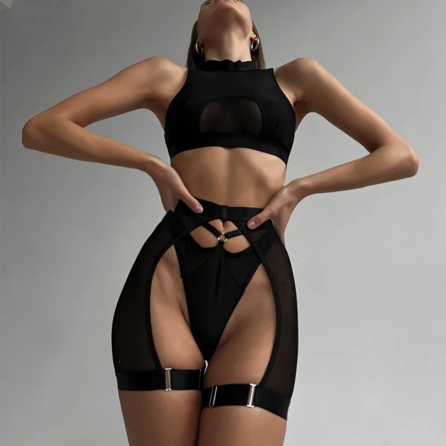 Set con reggicalze in mesh trasparente a collo alto