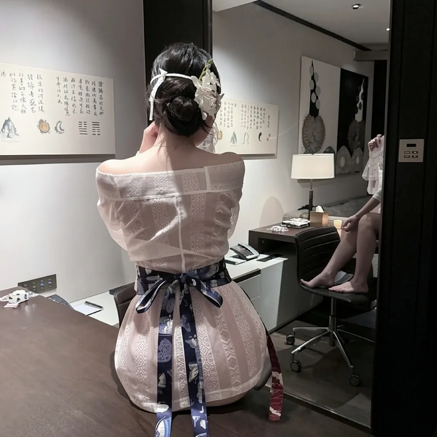Bata kimono de encaje blanca