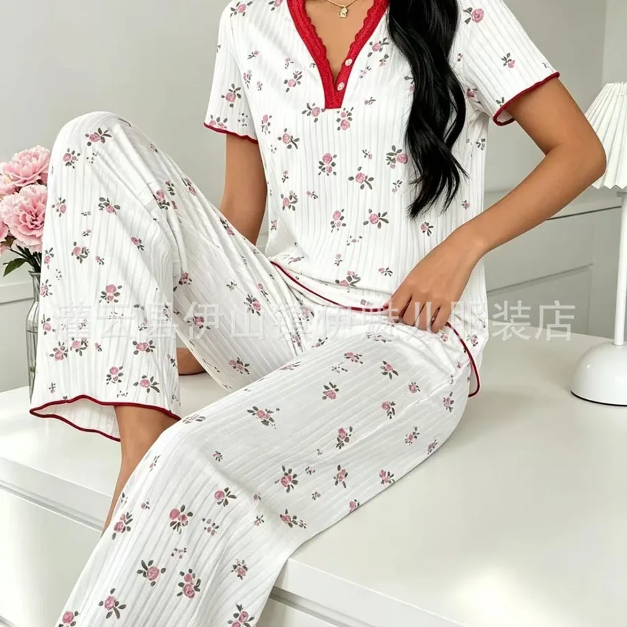 Ensemble pyjama col V à manches courtes imprimé