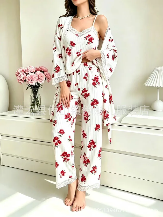 Pijama de Três Peças com Faux Fur