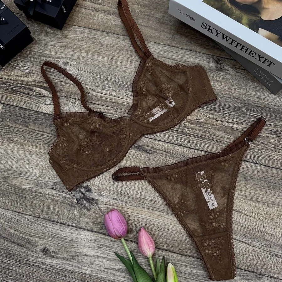 Set reggiseno in rete ricamata