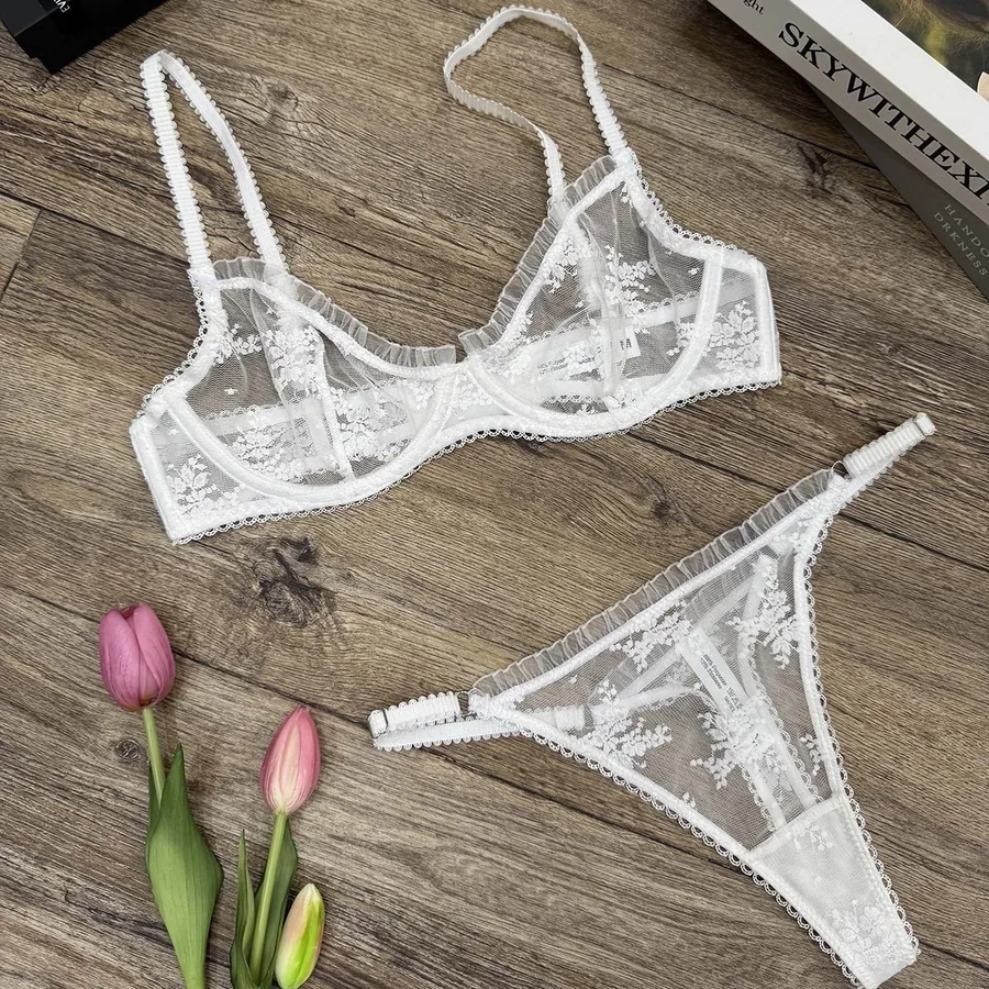 Set reggiseno in rete ricamata