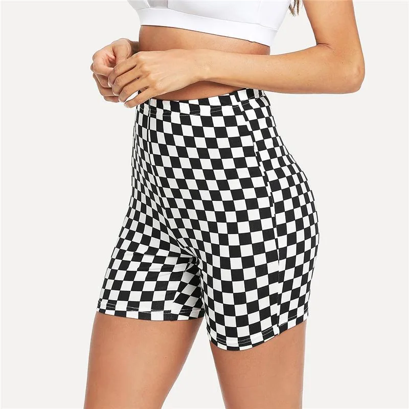 Shorts de yoga de talle alto a cuadros en blanco y negro