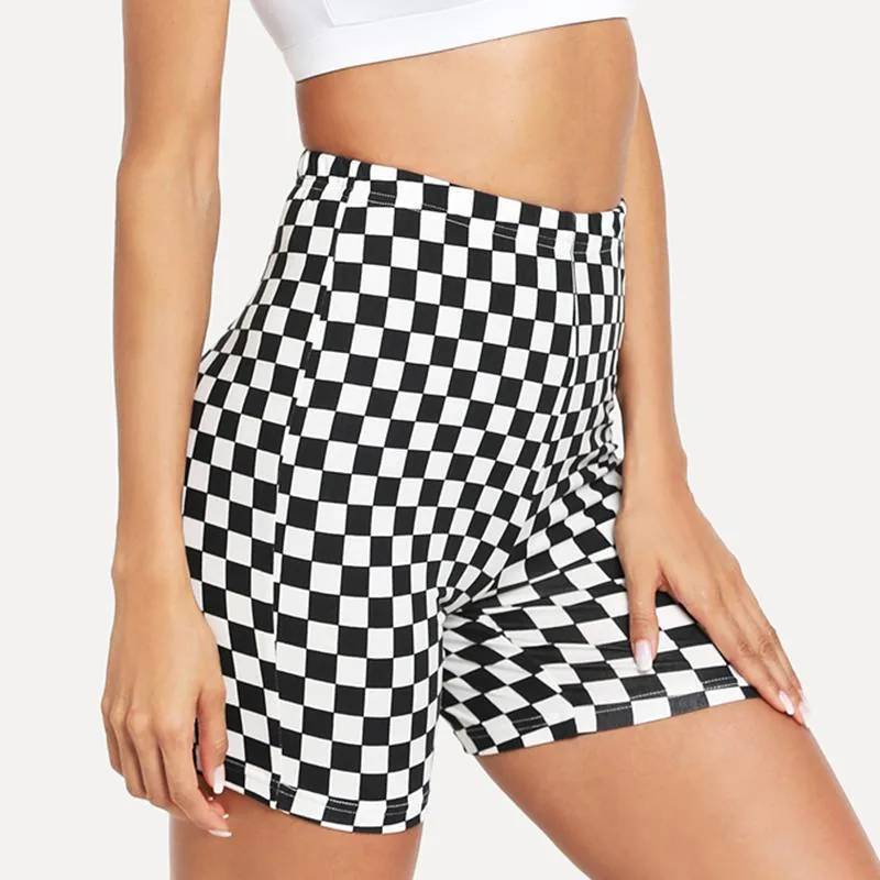 Shorts de yoga de talle alto a cuadros en blanco y negro