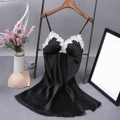 Conjunto Plus Size de Roupão e Camisola com Renda