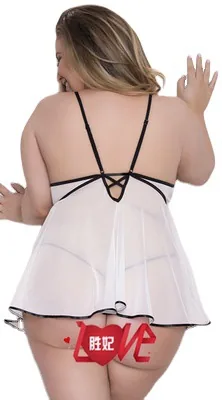 Conjunto de Camisola Plus Size de Renda com Alças