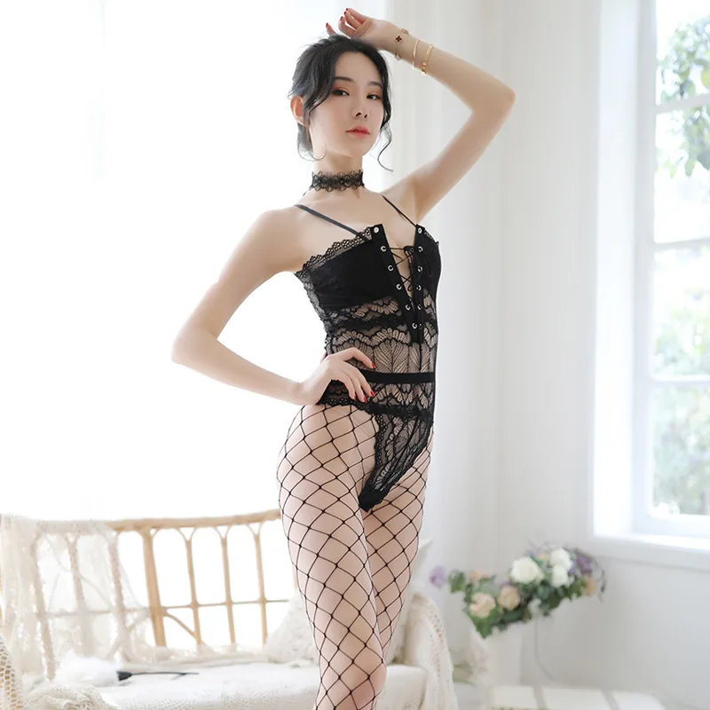 Body Camisola com Detalhe em Renda e Colete Curto