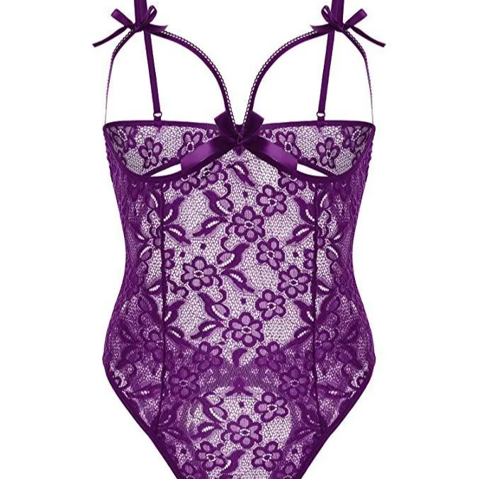 Conjunto de Camisola de Renda Vazada
