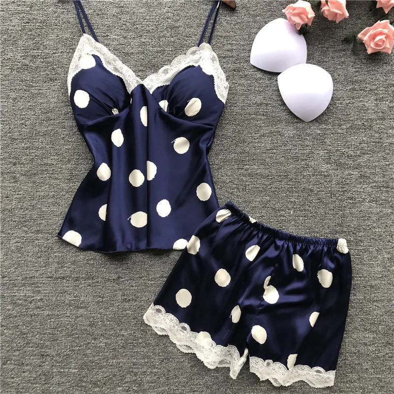 Satin-Cami- und Shorts-Set mit Spitzenbesatz und Punkten