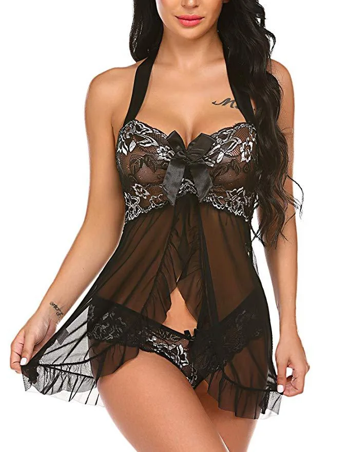Robe fendue en résille transparente à dos nu
