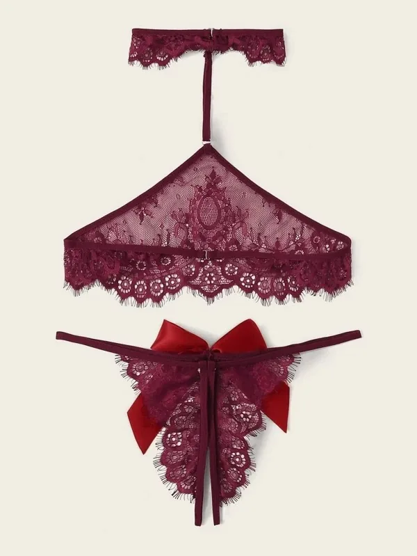 Conjunto de Lingerie de Renda com Três Peças