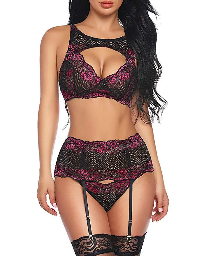 Ensemble lingerie trois pièces string à brides