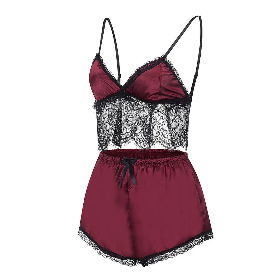 Conjunto de lingerie com vestido ciganinha em tule de renda e shorts