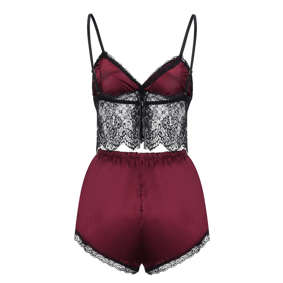 Conjunto de lingerie com vestido ciganinha em tule de renda e shorts