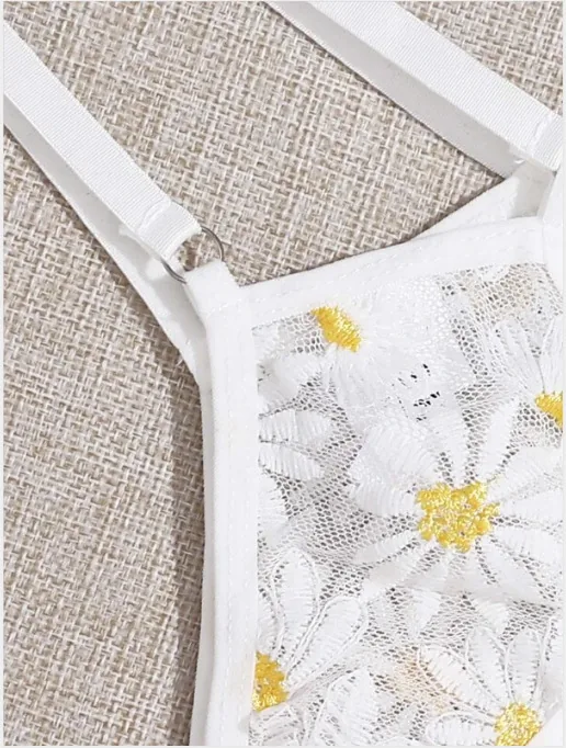 Sexy dreiteiliges BH-Set aus Spitze und Mesh