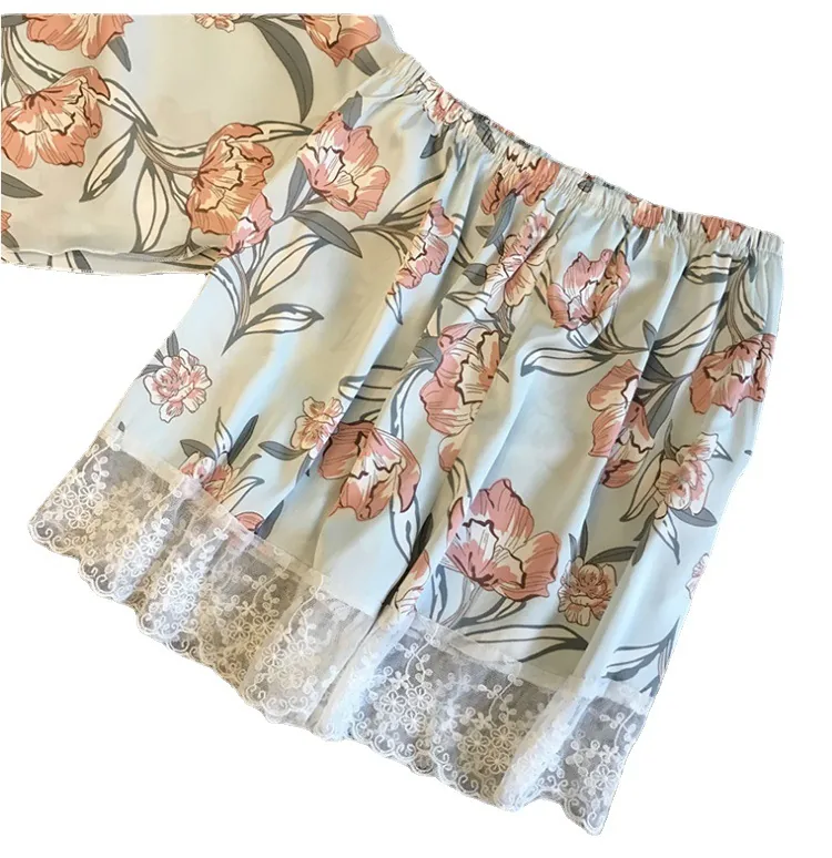 Pigiama con sottoveste in raso stampato