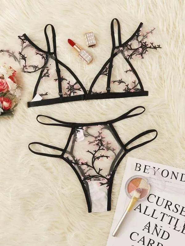 Transparentes bedrucktes dreiteiliges Dessous-Set