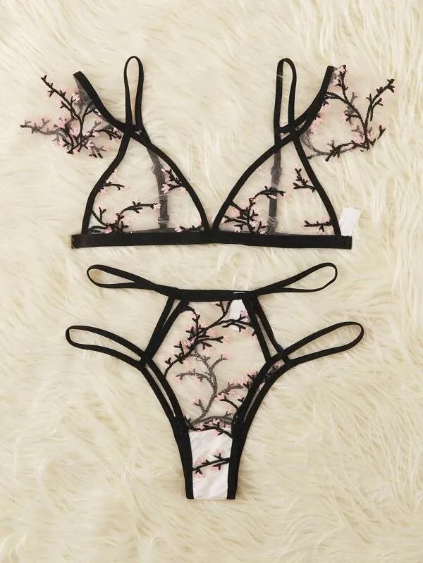 Transparentes bedrucktes dreiteiliges Dessous-Set