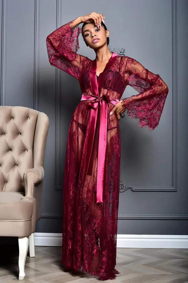 Conjunto de bata larga de malla transparente