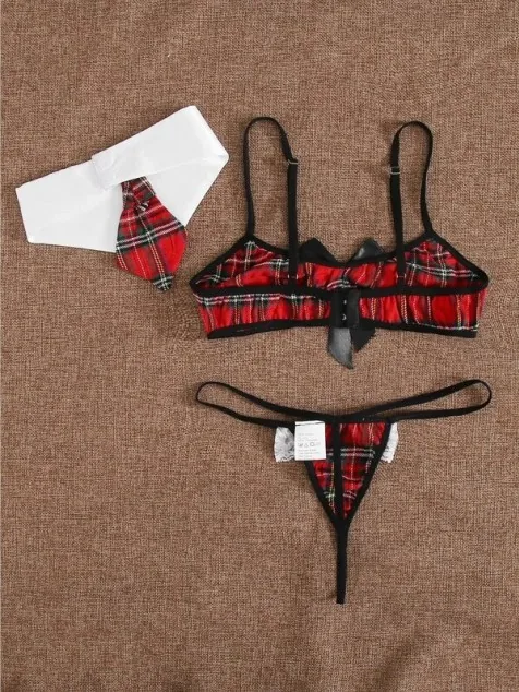 Driedelige lingerieset met strikdetail