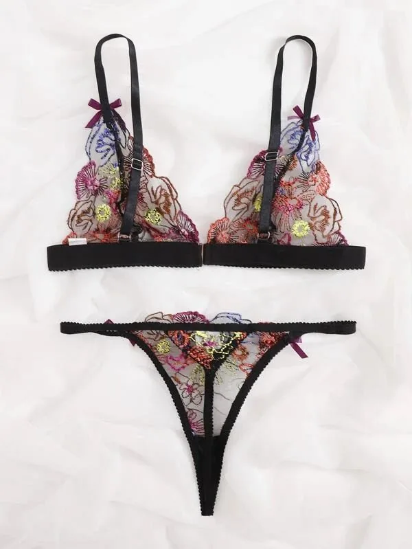 Conjunto de sujetador de tres piezas con bordado multicolor