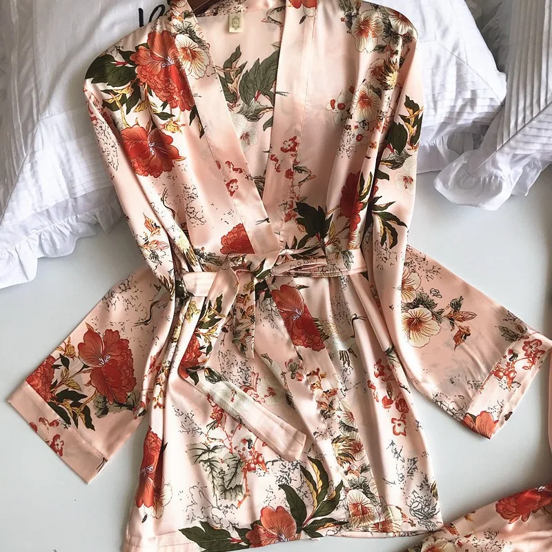 Ensemble nuisette trois pièces à bordure en dentelle florale
