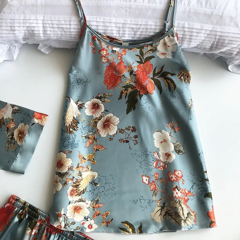 Ensemble nuisette trois pièces à bordure en dentelle florale