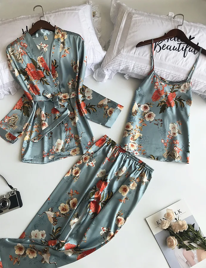 Ensemble nuisette trois pièces à bordure en dentelle florale