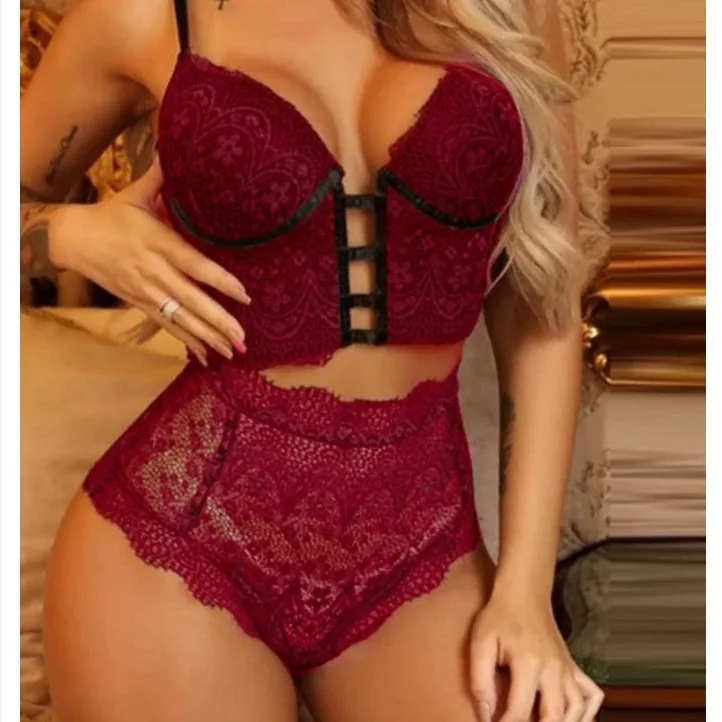 Underklädesset med camisole i spets