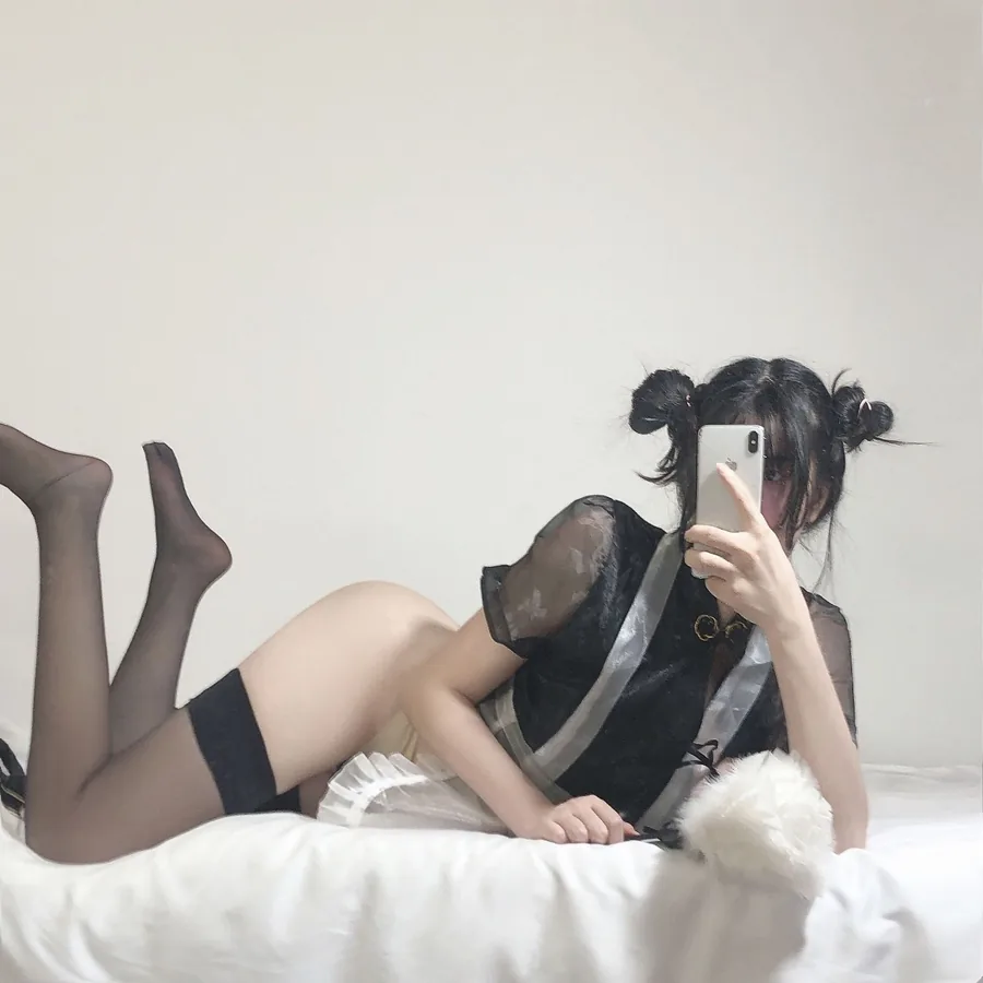 Cheongsam-Rollenspiel-Kostüm mit hohem Schlitz