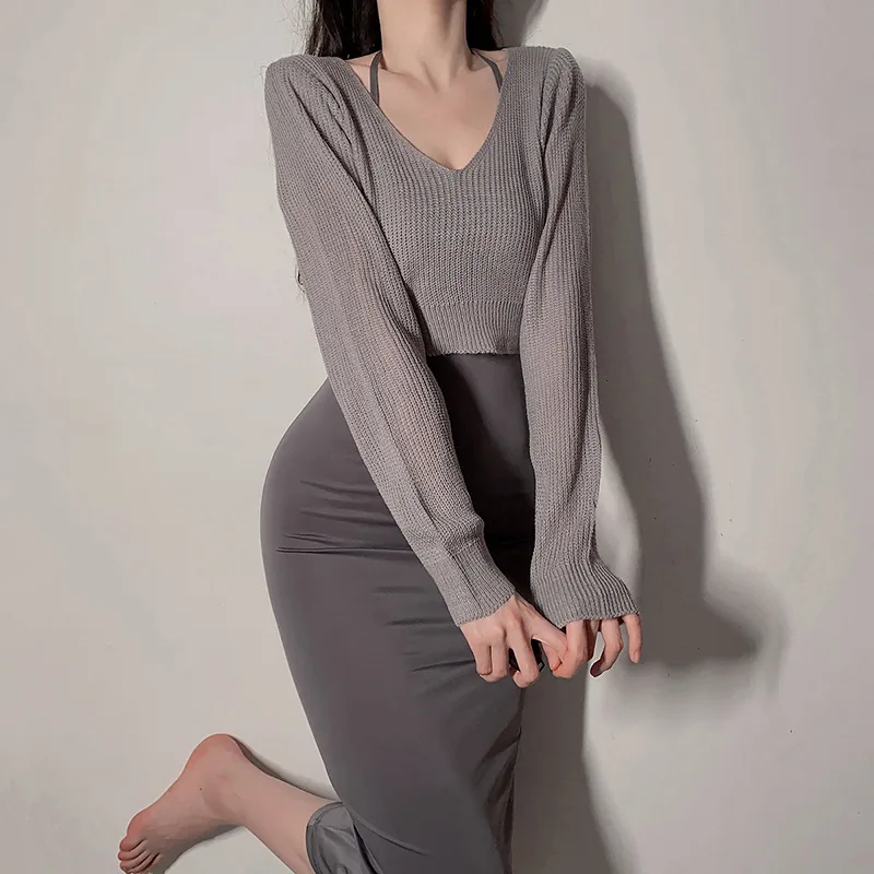 Figurbetontes langes Slip-Kleid mit Trägern und offenem Rücken