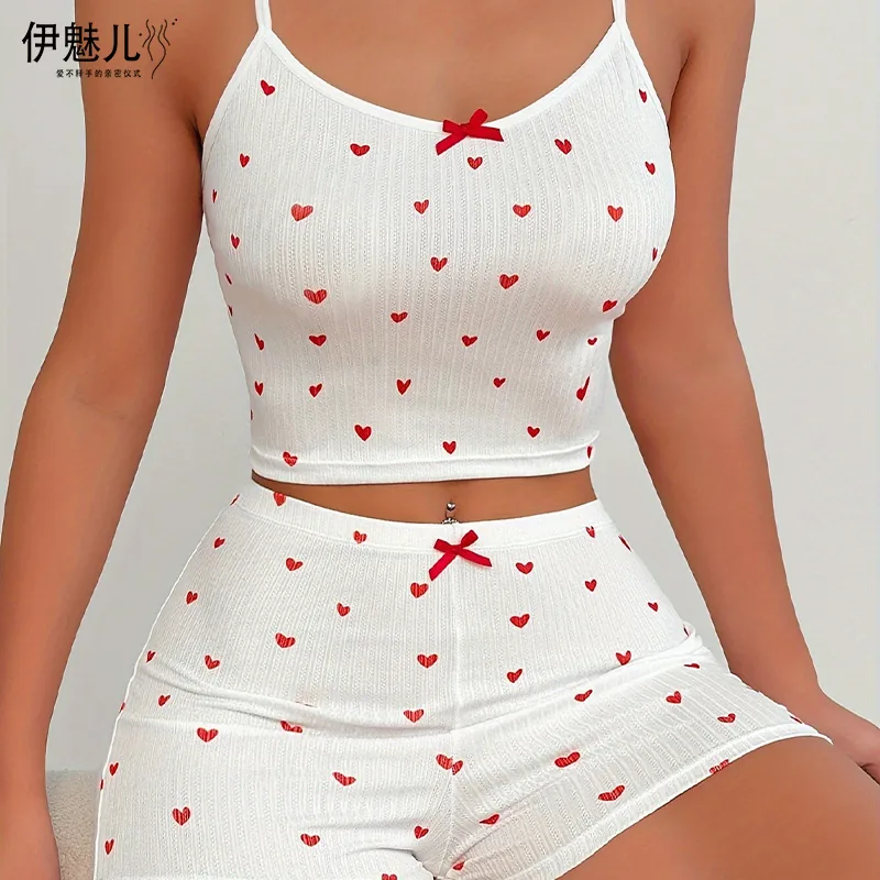 Pyjama-Set mit Trägertop und Shorts mit Herzmuster