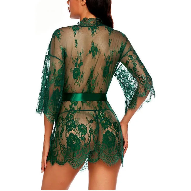 Zestaw z koronkowym szlafrokiem kimono i koszulką babydoll