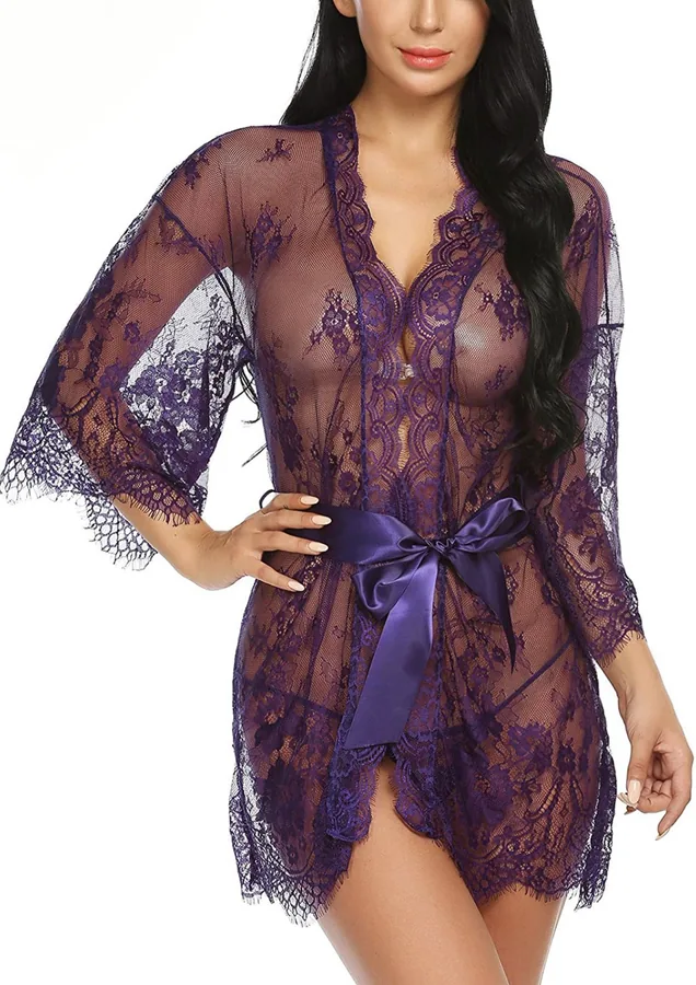 Zestaw z koronkowym szlafrokiem kimono i koszulką babydoll
