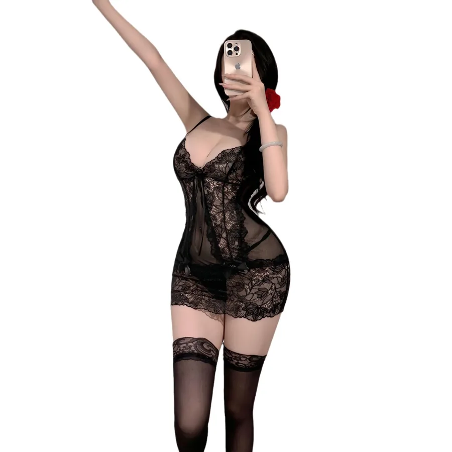 Conjunto de camisola transparente com decote V profundo
