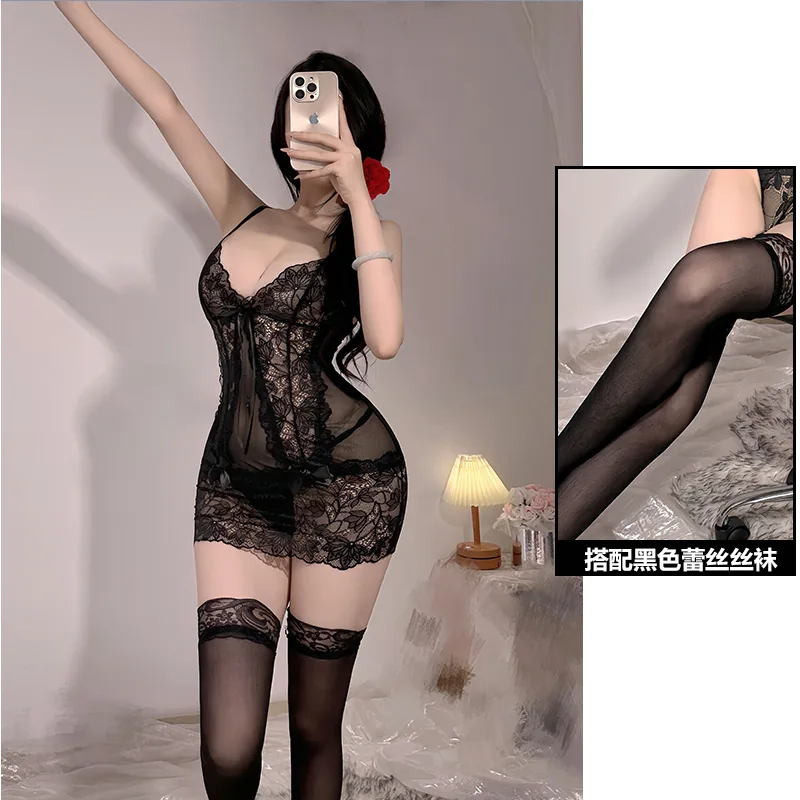 Conjunto de camisola transparente com decote V profundo