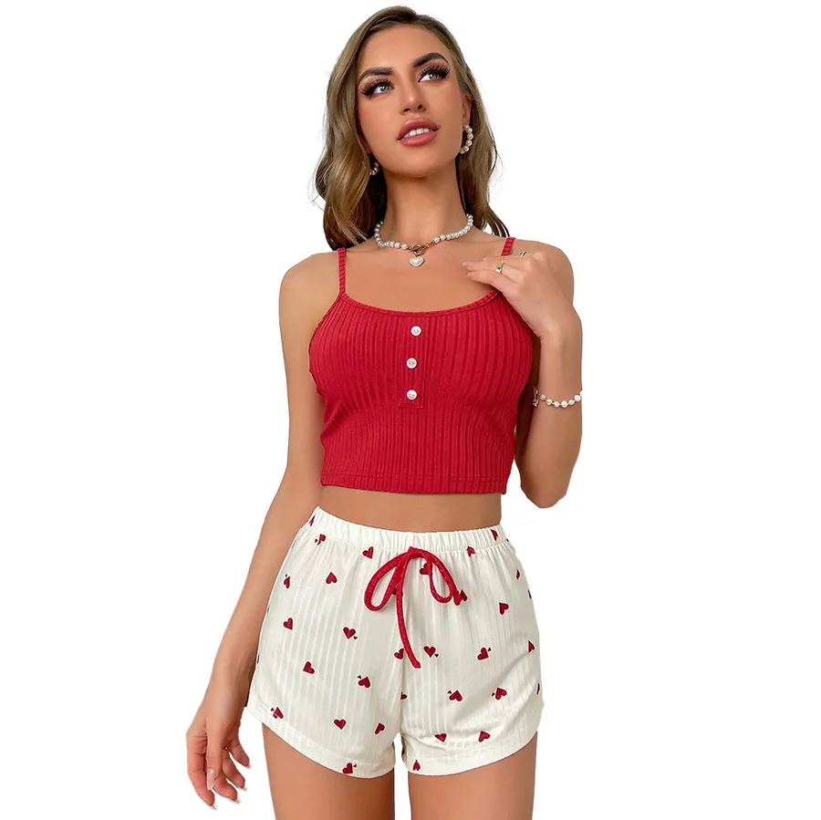 Conjunto de Camisola e Shorts com Estampa de Corações