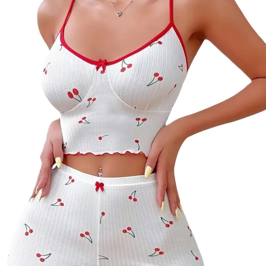 Pigiama con canotta e shorts con stampa ciliegie