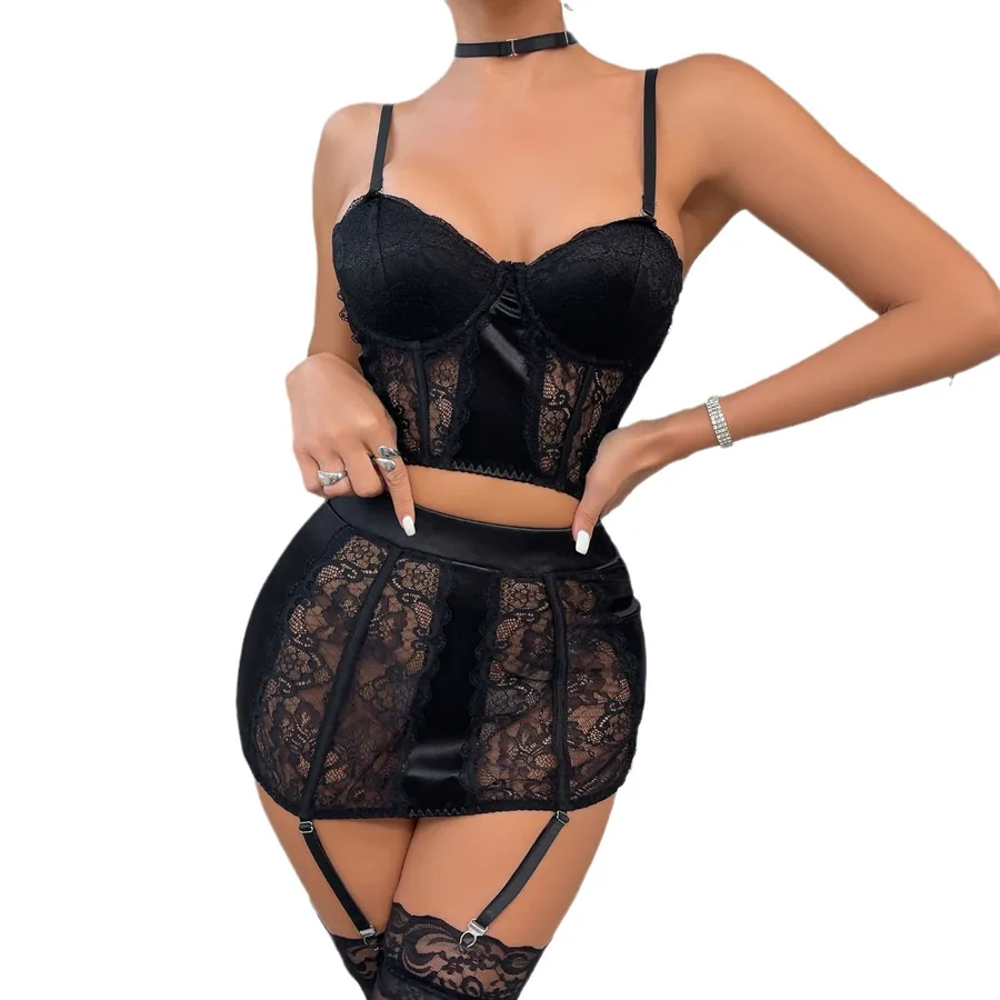 Kanten cutout jarretelrok set
