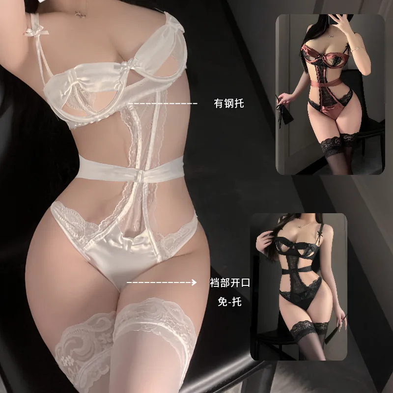 Spitzen-Halter-Bodysuit-Set mit Cutouts