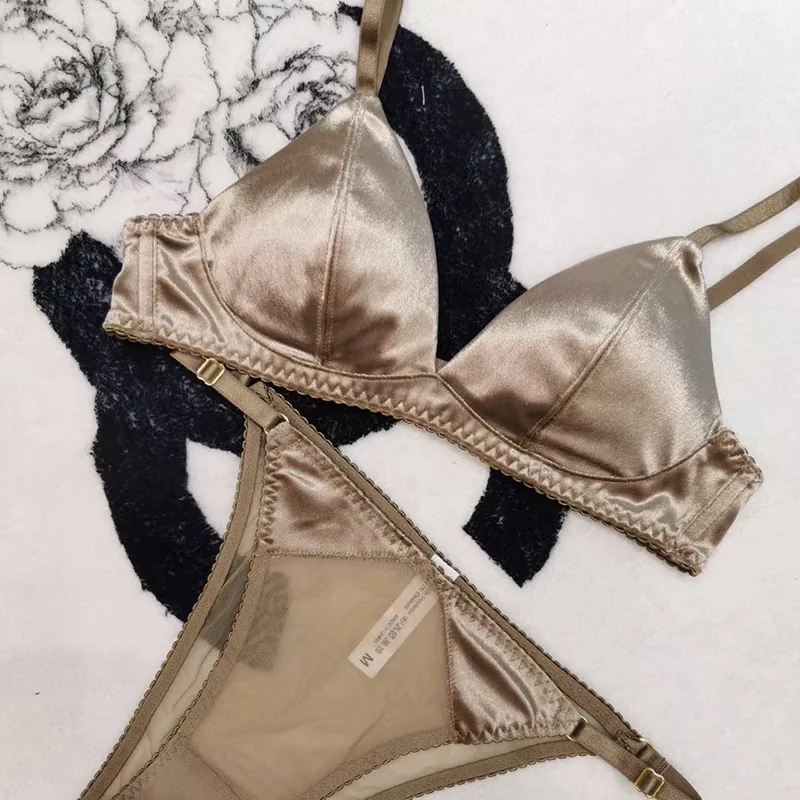 Ensemble brassière triangle en velours
